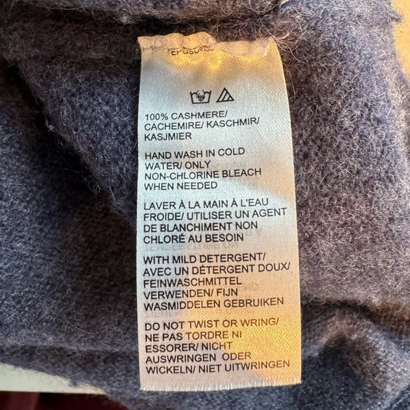 Saks Fifth Avenue Cashmere Sweater - Picture 5 of 5